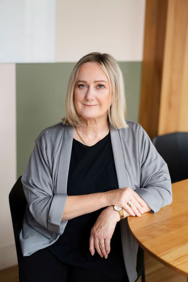portriat2 Susan-Jane Davies - ER LAW - Employment Lawyer Specialising in employment law and employment relations